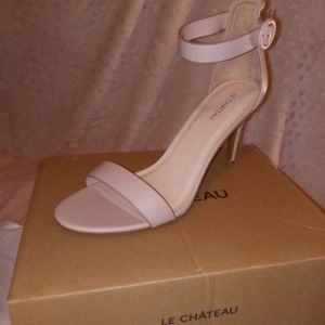 Brand new Le chateau strappy sandal size 10